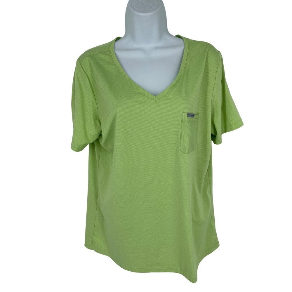 Columbia‎ V-Neck PFG Monogram Pocket T-Shirt Women's Size M